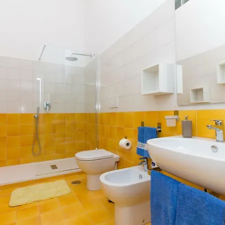 Semesterbostad Casa Fiorita