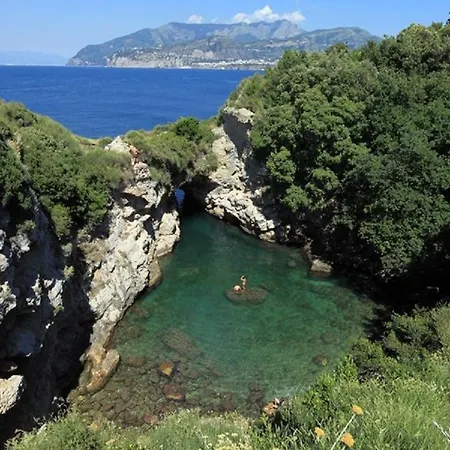 Casa Fiorita Сорренто